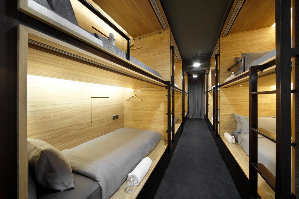Single Pod Mixed Dormitory Side Entry